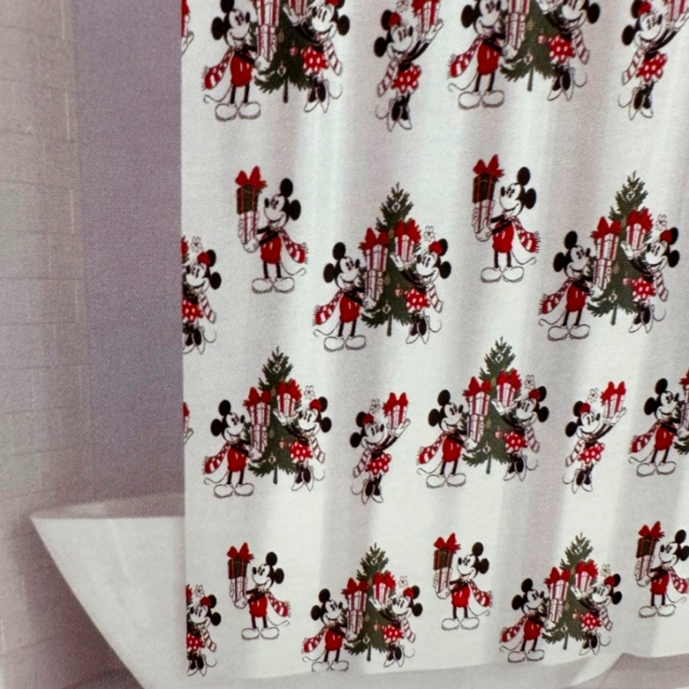 Disney Mickey and Minnie Mouse shower curtain